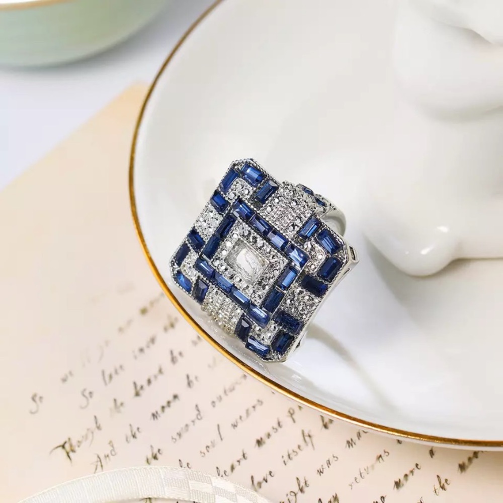 💕Huge statement ring - Picture 4 of 11